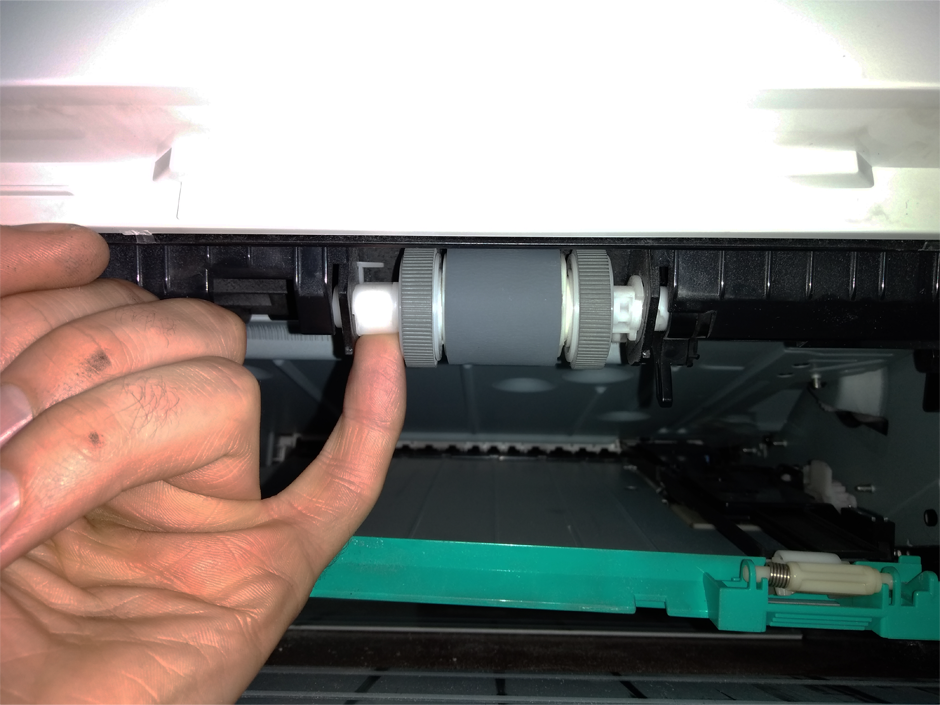 Почему принтер не захватывает бумагу: что делать, способы исправить проблему