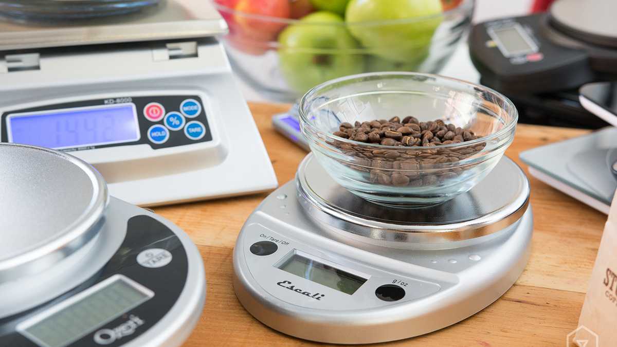 Какие кухонные электронные весы лучше: изучаем модели и отзывы к ним
