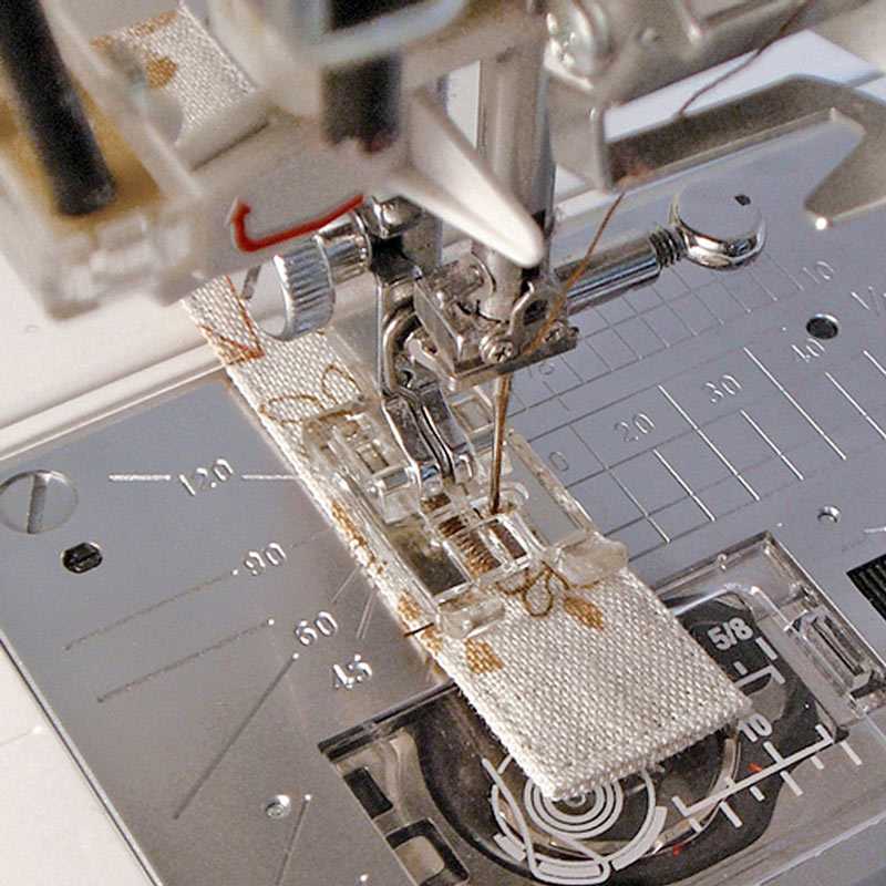 Вот как можно сделать петли для пуговиц на швейной машинке: в помощь начинающим