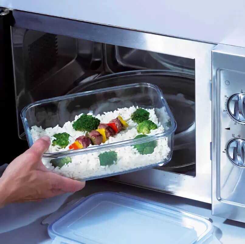 Можно ли греть в микроволновке в пластиковой посуде: какой пластик использовать