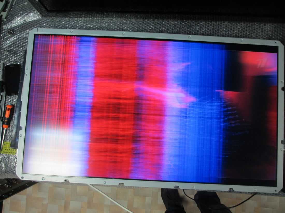 Неисправности жк. Телевизор Samsung неисправная матрица. LCD матрица на ТВ. Неисправности матрицы ЖК телевизоров. Матрица монитора.