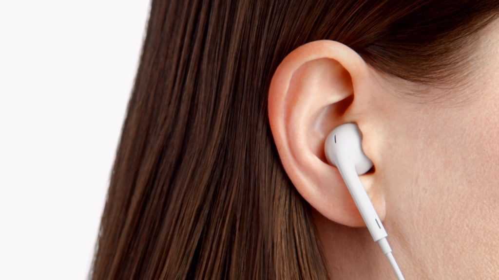 Как надевать наушники от айфона правильно и чем отличаются earpods от airpods | headphone-review.ru все о наушниках: обзоры, тестирование и отзывы