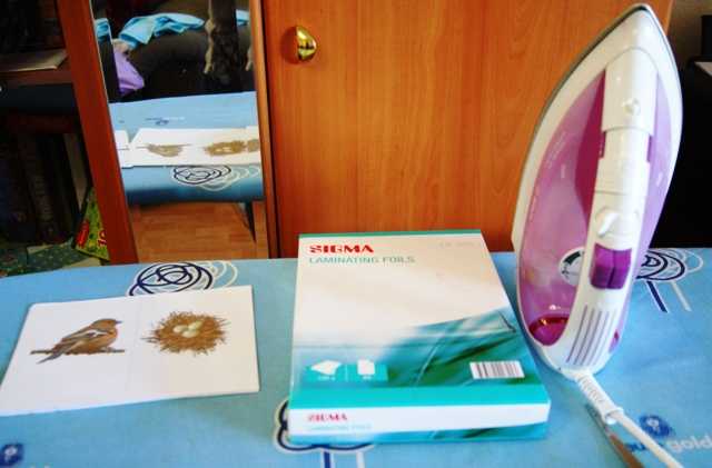 Приведена инструкция, как заламинировать бумаги дома, указаны рекомендации по ламинации в домашних условиях