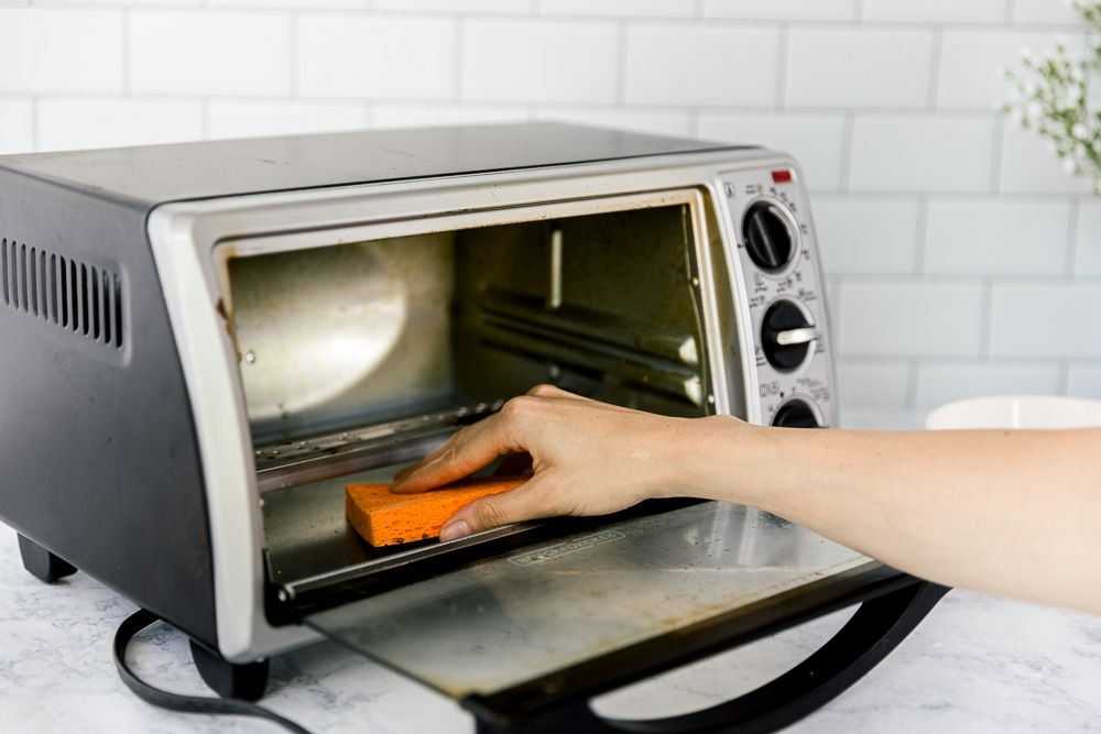 Методы и правила чистки тостера внутри и снаружи в домашних условиях