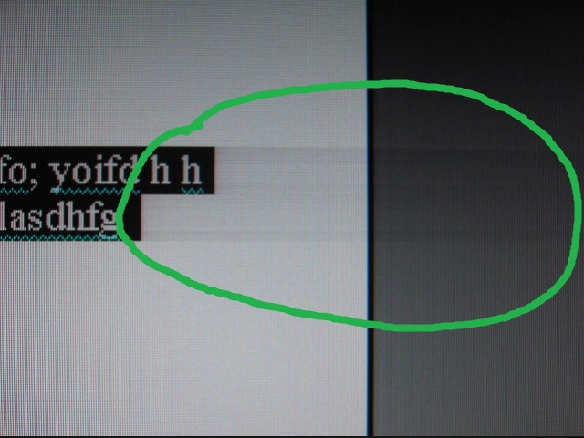 Метка на мониторе. Полоски на экране. Полосы тени на экране монитора. Полоски на мониторе. Белые полоски на мониторе.
